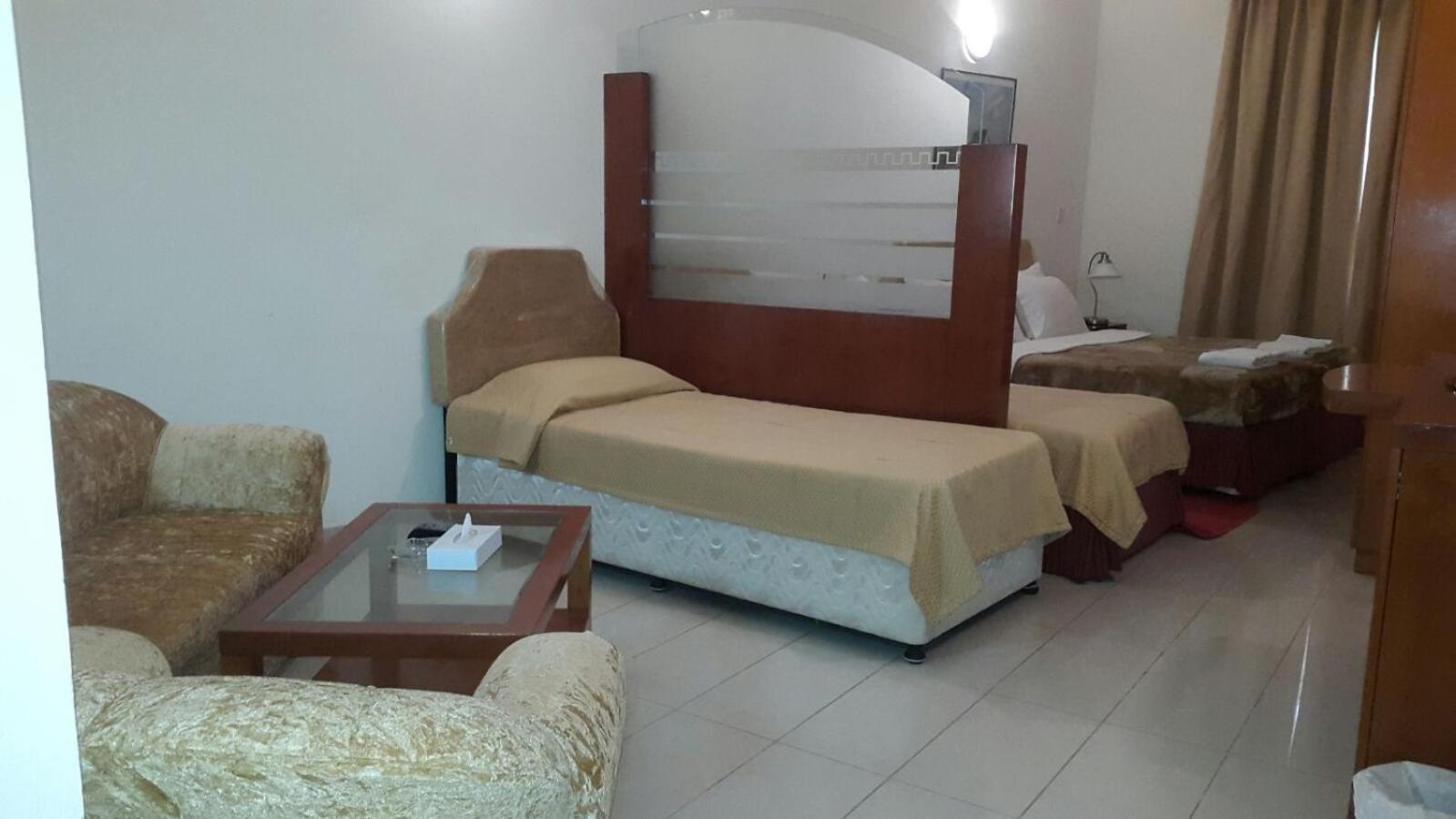 Al Raein Holiday Homes Dubai Bagian luar foto